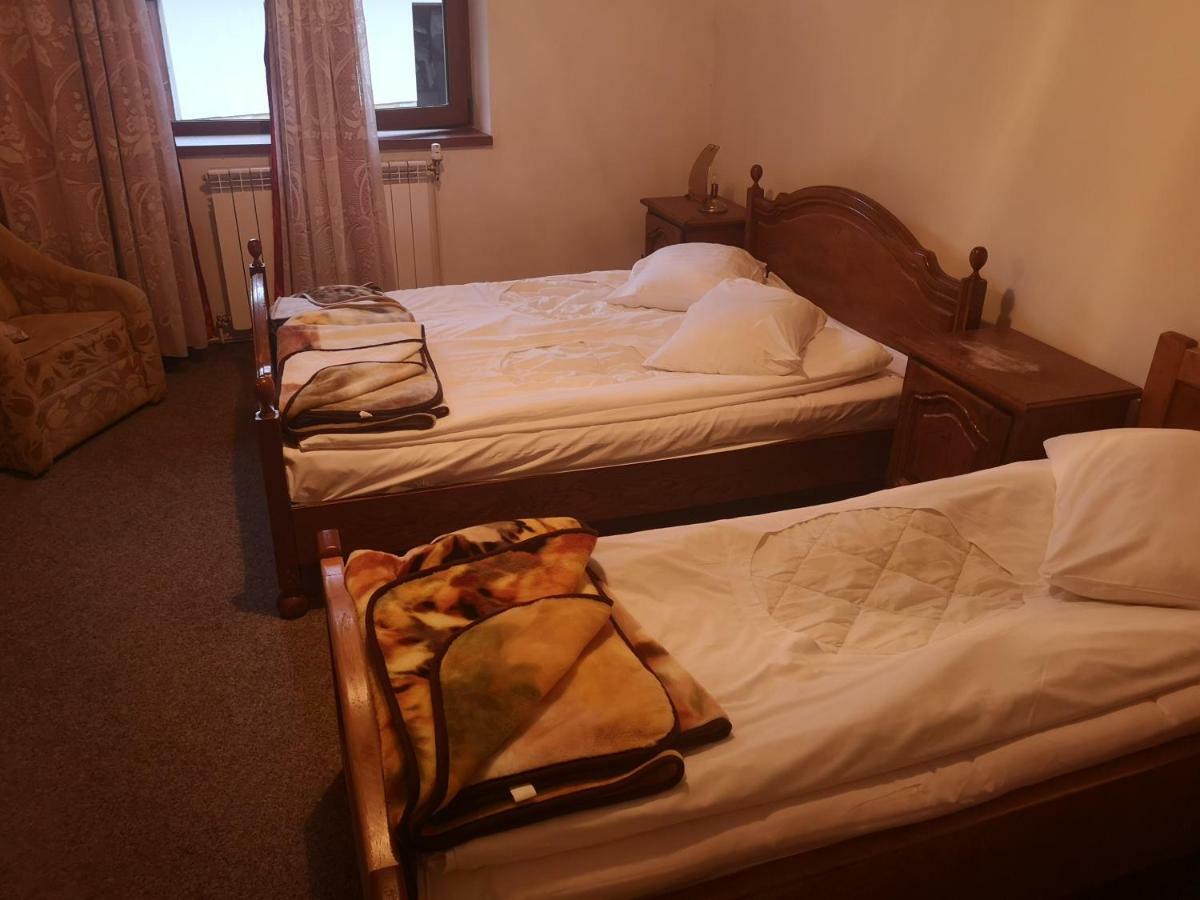 Floarea Reginei Otel Statiunea Climaterica Sambata Dış mekan fotoğraf