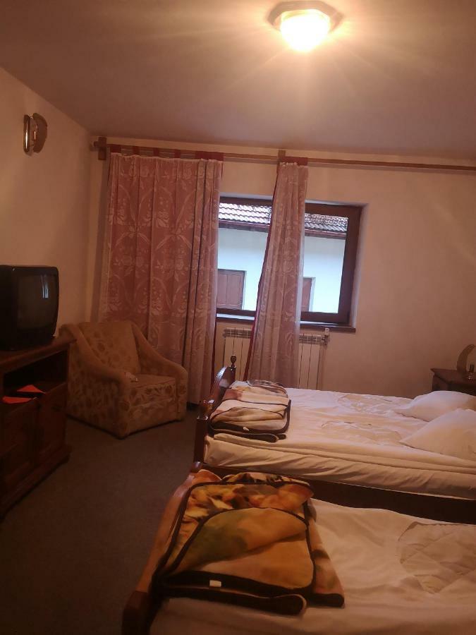 Floarea Reginei Otel Statiunea Climaterica Sambata Dış mekan fotoğraf