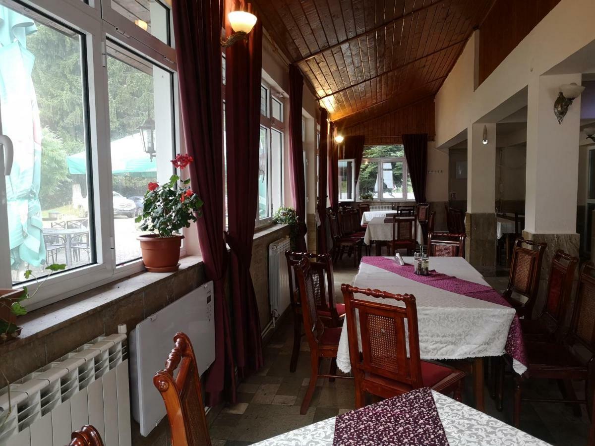 Floarea Reginei Otel Statiunea Climaterica Sambata Dış mekan fotoğraf
